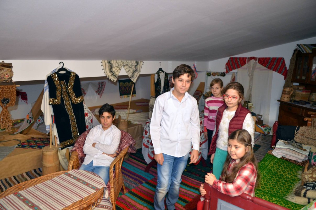 Dincolo de orice se află bucuria de a trăi pentru celălalt 26079