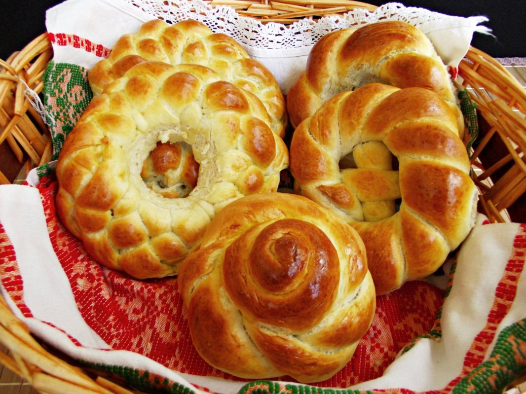 „El e Fiul cerului şi Domnul pământului...” 26095