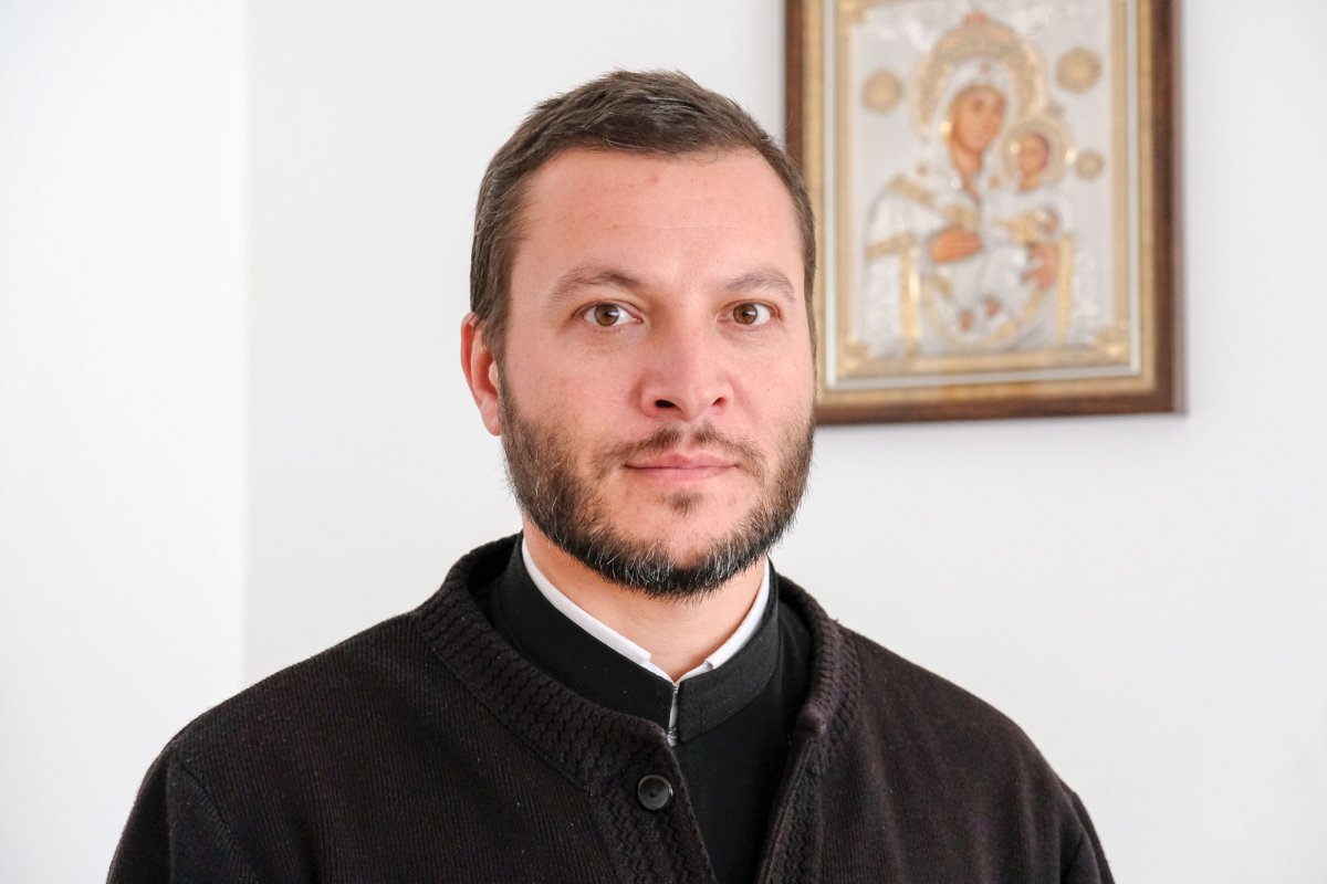 Slujirea săracilor într-o parohie prahoveană 25960