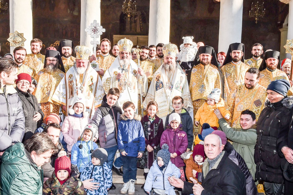 2018 – Anul omagial al unității de credință și de neam și Anul comemorativ al făuritorilor Marii Uniri din 1918 25897