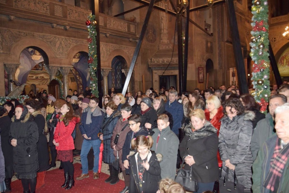 Slujiri arhierești în noul an 25874