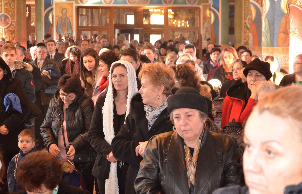 Slujiri arhierești în noul an 25877