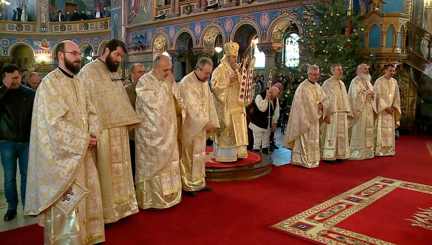 Slujiri arhierești în noul an 25880