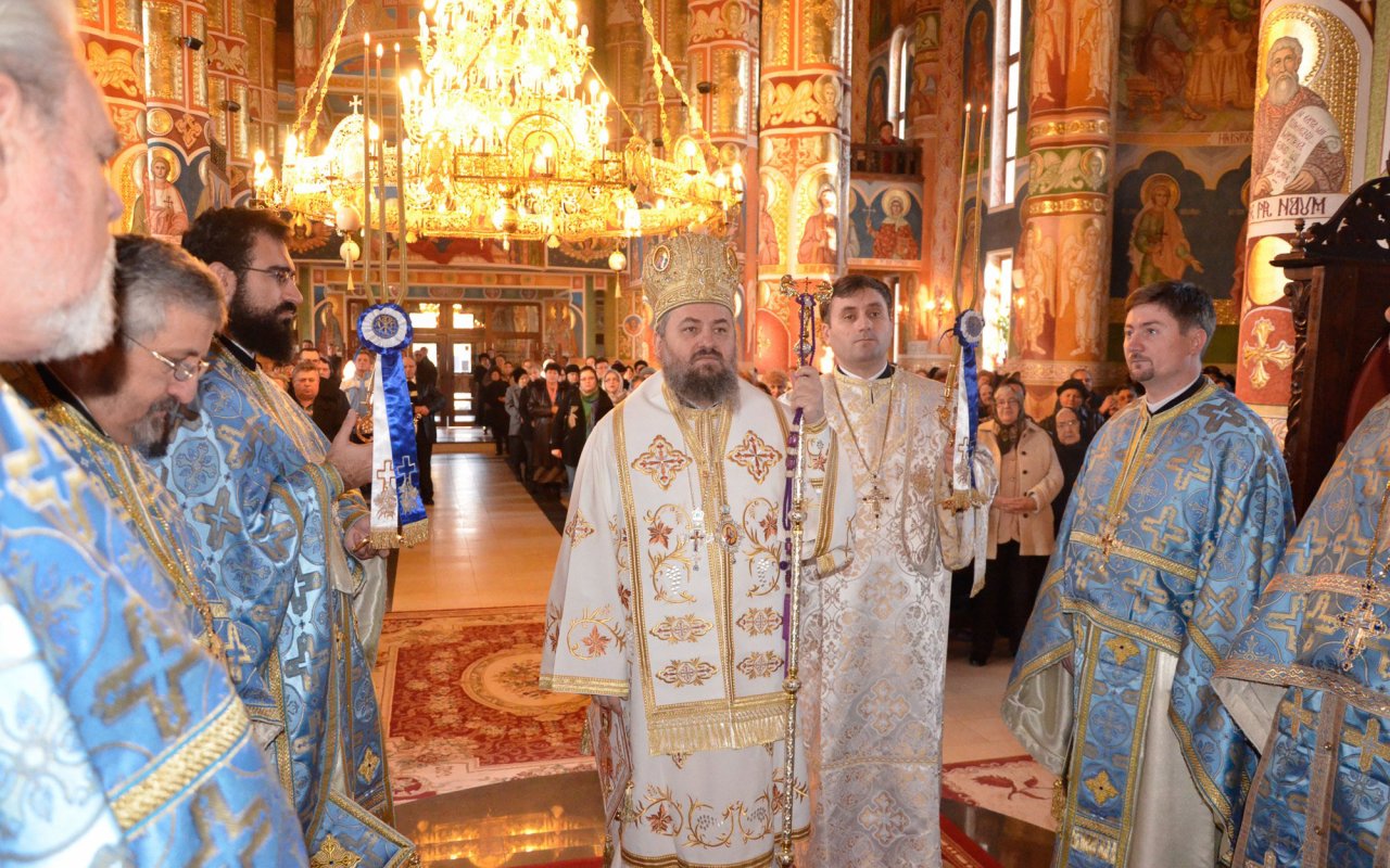 Slujiri arhierești în noul an 25882