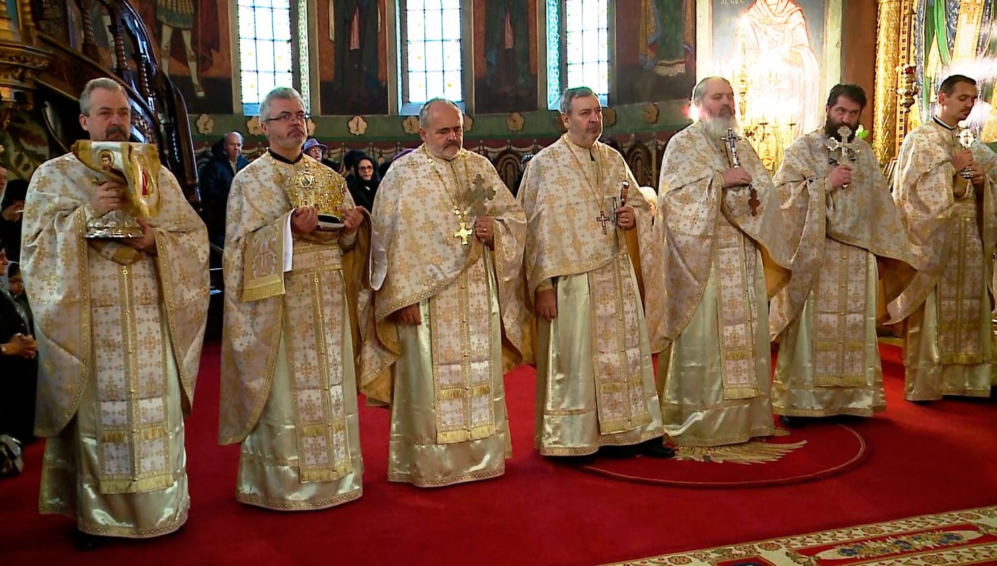 Slujiri arhierești în noul an 25886