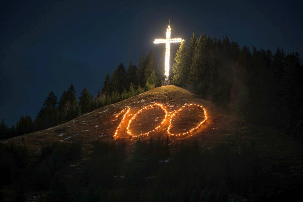 Tinerii din ASCOR au marcat începutul aniversării centenarului 25862