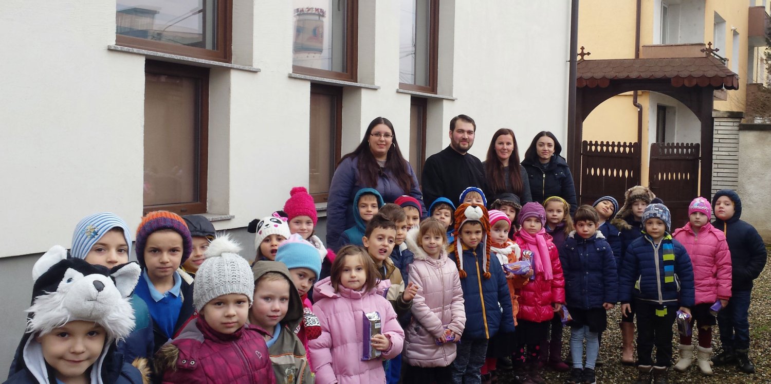 Campanii pentru ajutorarea semenilor aflați în dificultate 25810