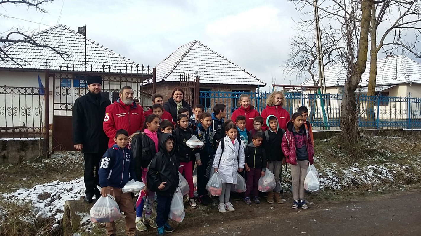 Campanii pentru ajutorarea semenilor aflați în dificultate 25813