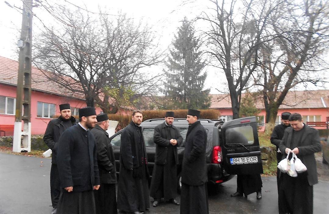 Campanii pentru ajutorarea semenilor aflați în dificultate 25816