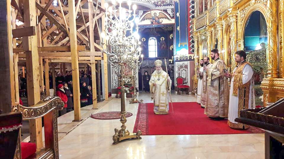 Slujbe la început de an nou civil 25833