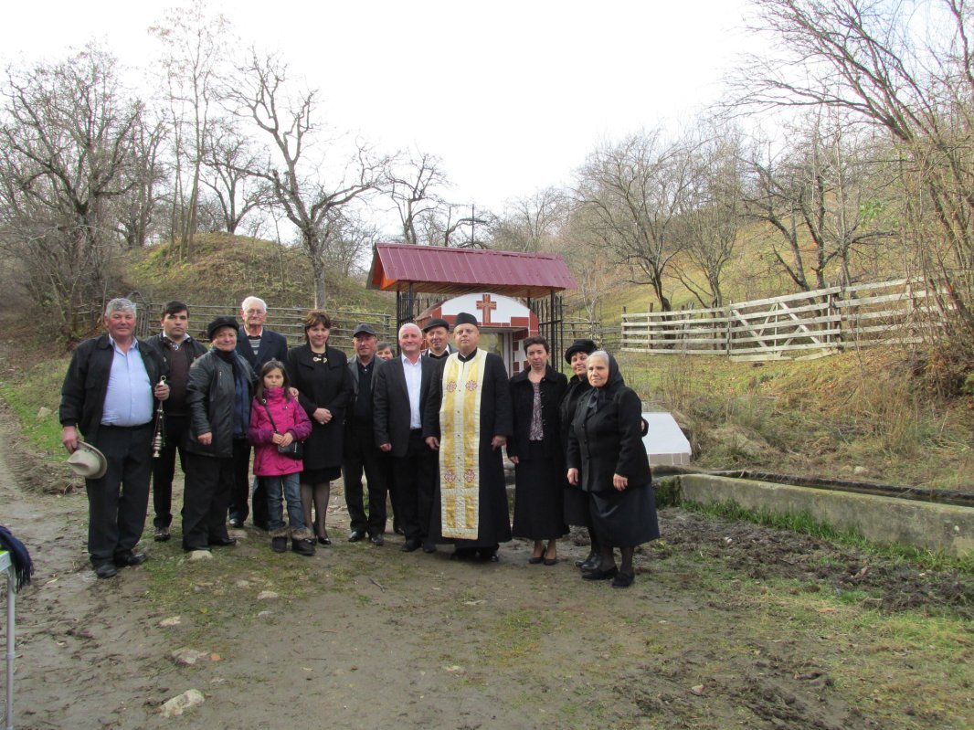 Troiță ridicată „La Obârșie” în satul Rod, județul Sibiu 25654