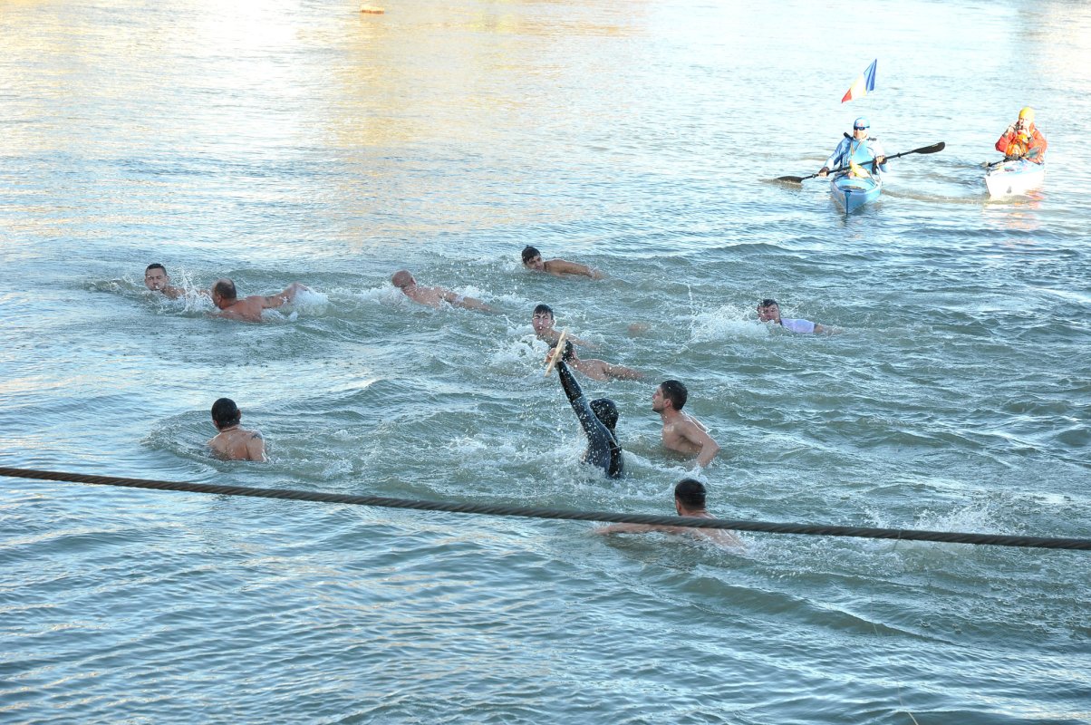 Slujbe și tradiții de praznicul Teofaniei 25613