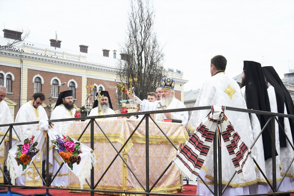 Slujiri arhierești, la Botezul Domnului 25586