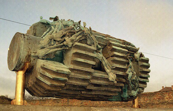 Biserica, factorul esențial care ține neamul unit 25548