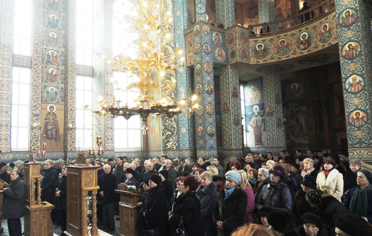 „Luna credincioșilor”, la parohia clujeană „Naşterea Domnului” 25462