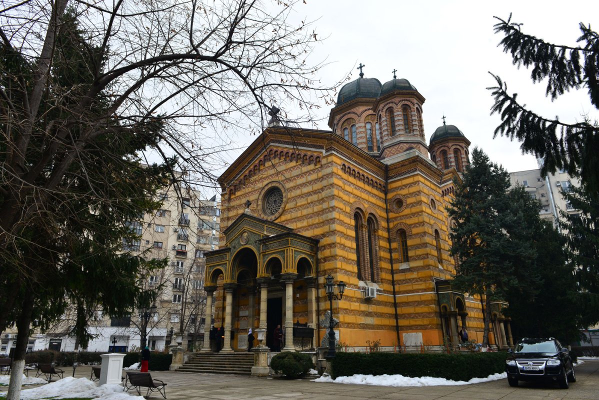 Pelerinaj în Capitală la moaștele a doi mari sfinți 25490