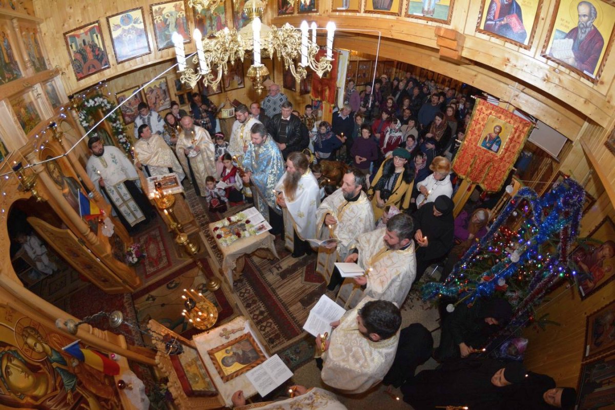 Sfântul Ioan Botezătorul cinstit la poalele Rarăului 25455