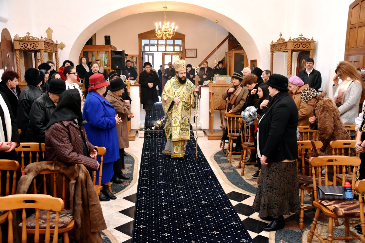 Zi de sărbătoare în Mitropolia Banatului 25479