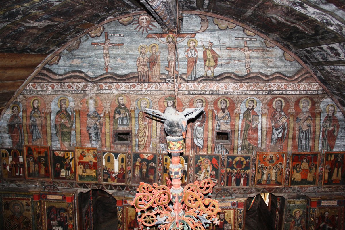 Biserica din Rogoz, coloana infinitului pe plaiuri maramureşene 25382