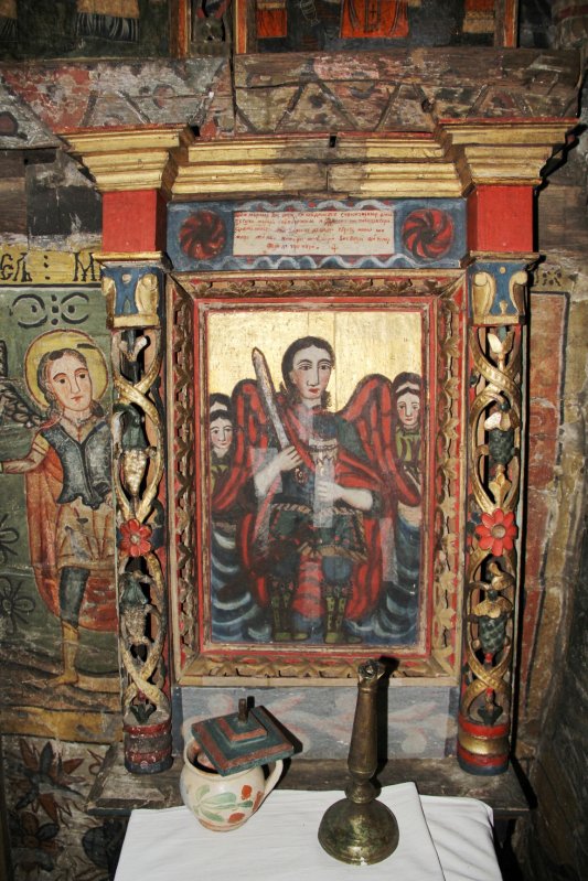 Biserica din Rogoz, coloana infinitului pe plaiuri maramureşene 25398