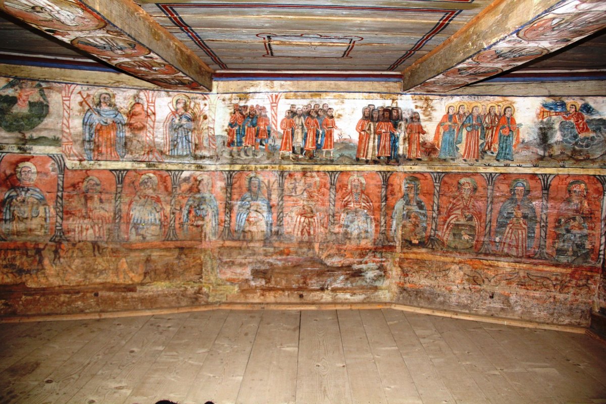 Biserica din Rogoz, coloana infinitului pe plaiuri maramureşene 25401