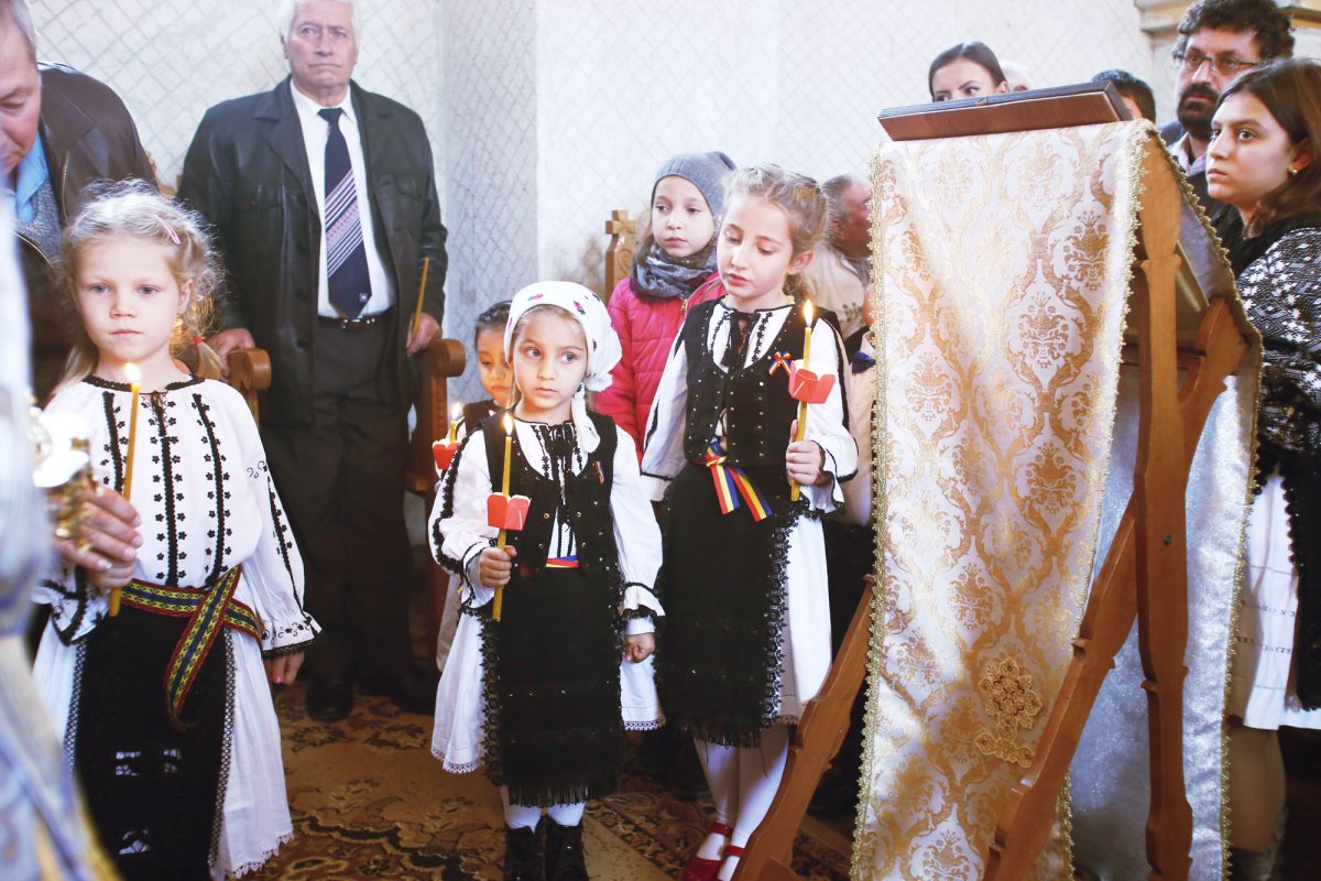 Șoarș, satul copiilor iconari din Podişul Hârtibaciului 25326