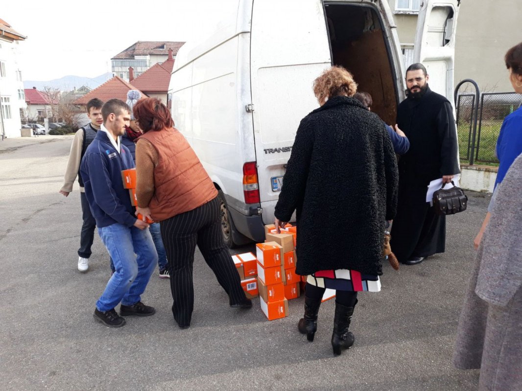 Activităţi sociale în Arhiepiscopia Râmnicului 25227