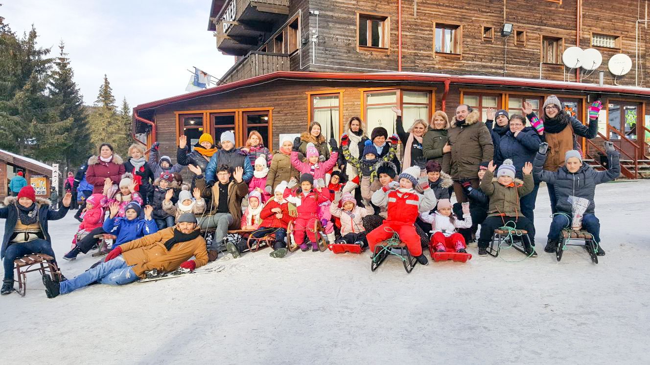 Tineri băcăuani în excursie la munte 25240