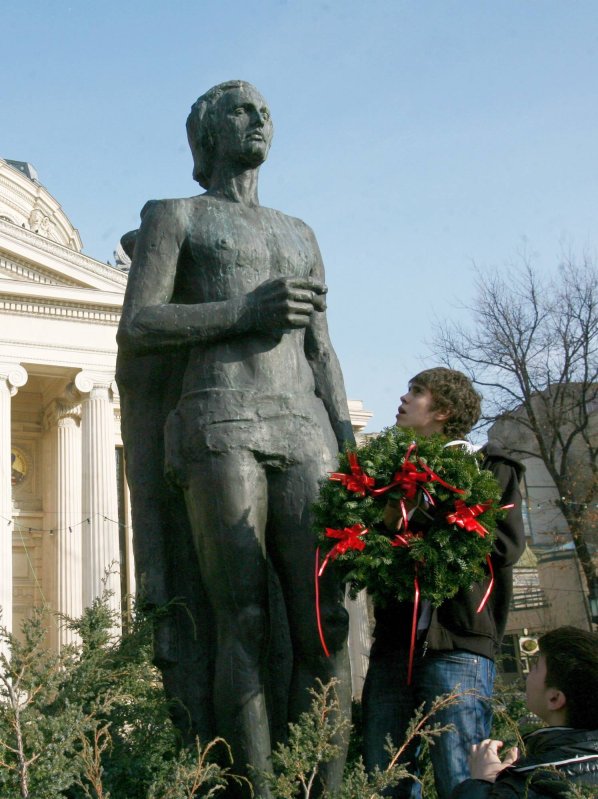 România  și românii la Eminescu 25307