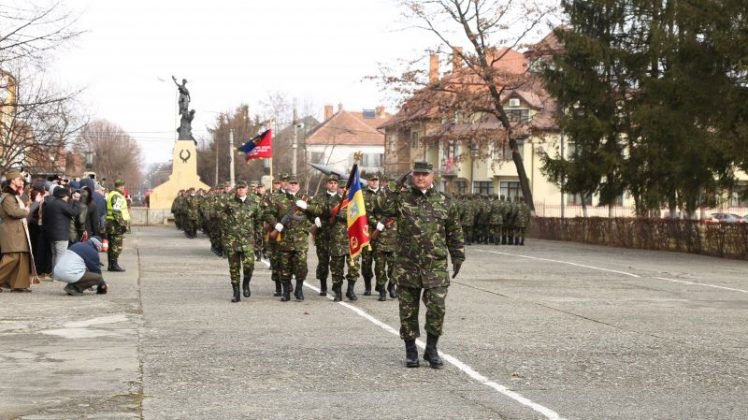 Peste 300 de militari au depus jurământul la Sibiu 25184