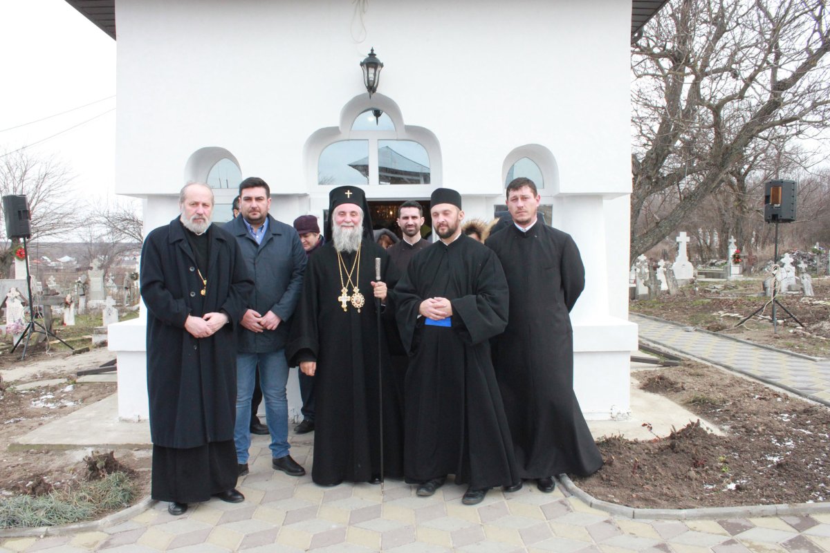 Biserica Parohiei Robăneştii de Sus, resfinţită 25126