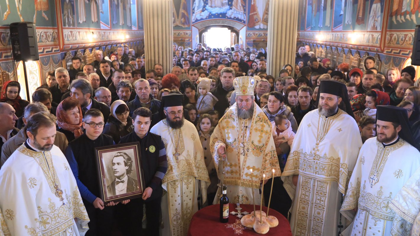 Slujiri arhiereşti în Duminica a 29-a după Rusalii 25124