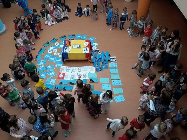 Ziua lui Eminescu sărbătorită şi la Şcoala Primară „Sfântul Ioan cel Nou de la Suceava“ 25037