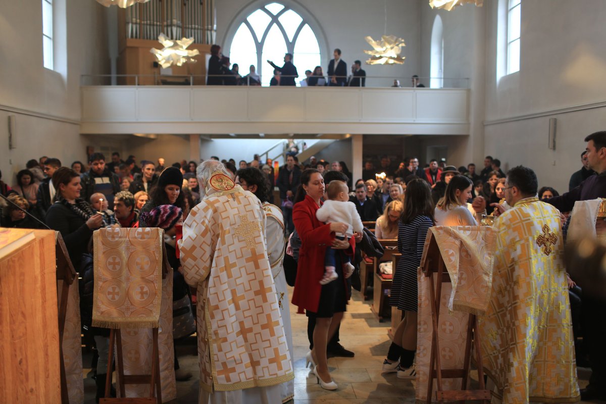 Bucurii duhovnicești pentru românii ortodocși din München 25027