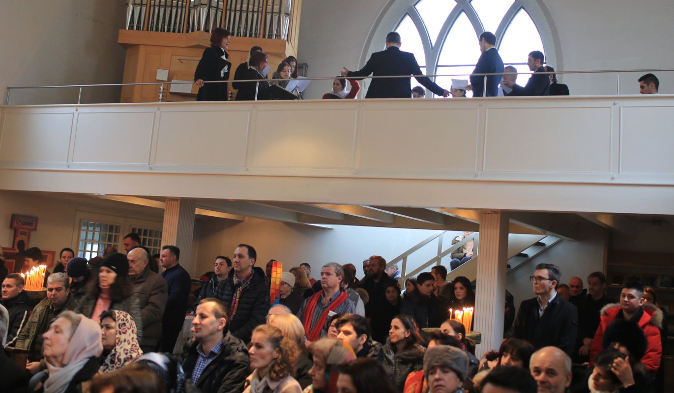 Bucurii duhovnicești pentru românii ortodocși din München 25028