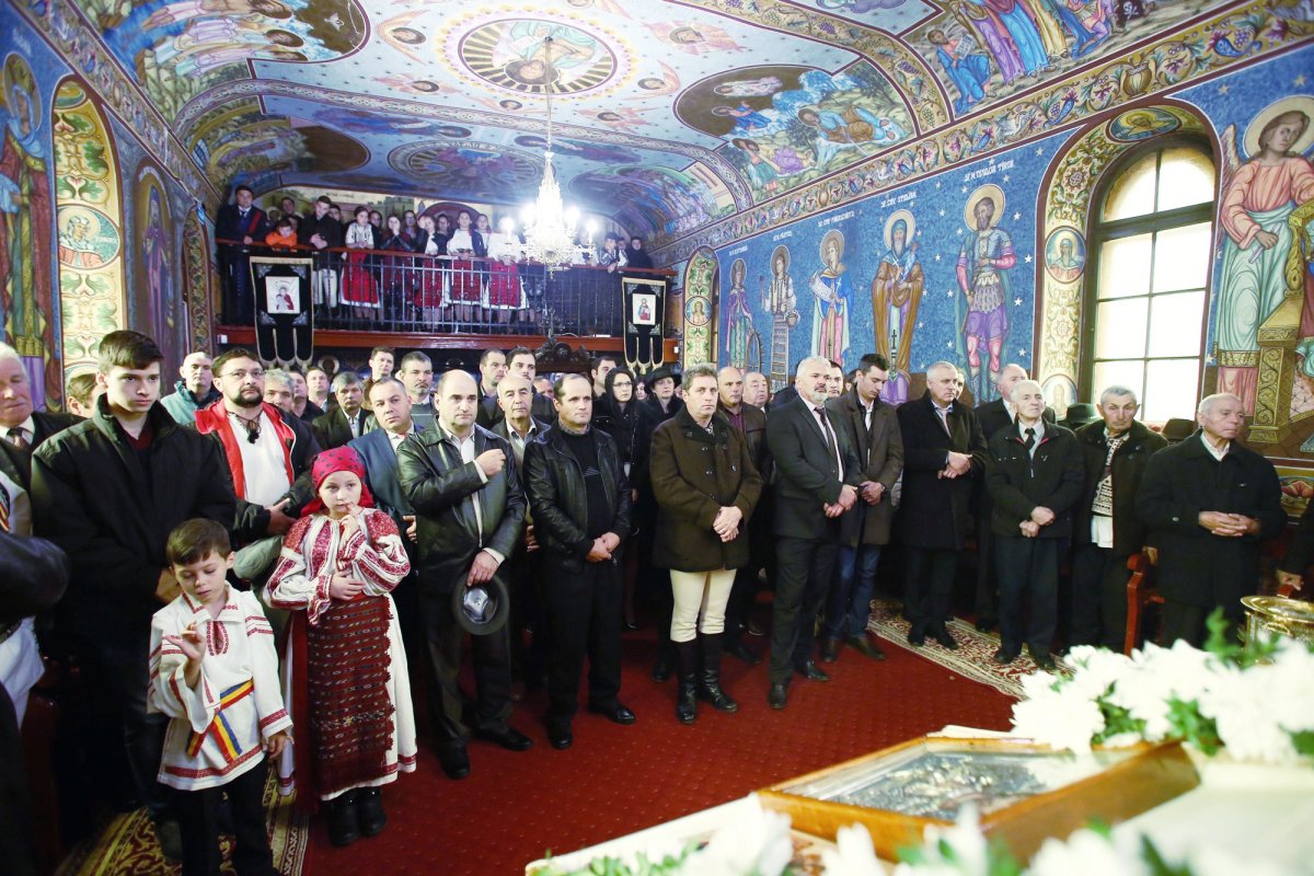 Jibert, satul unde tinerii au reînviat tradițiile 24937