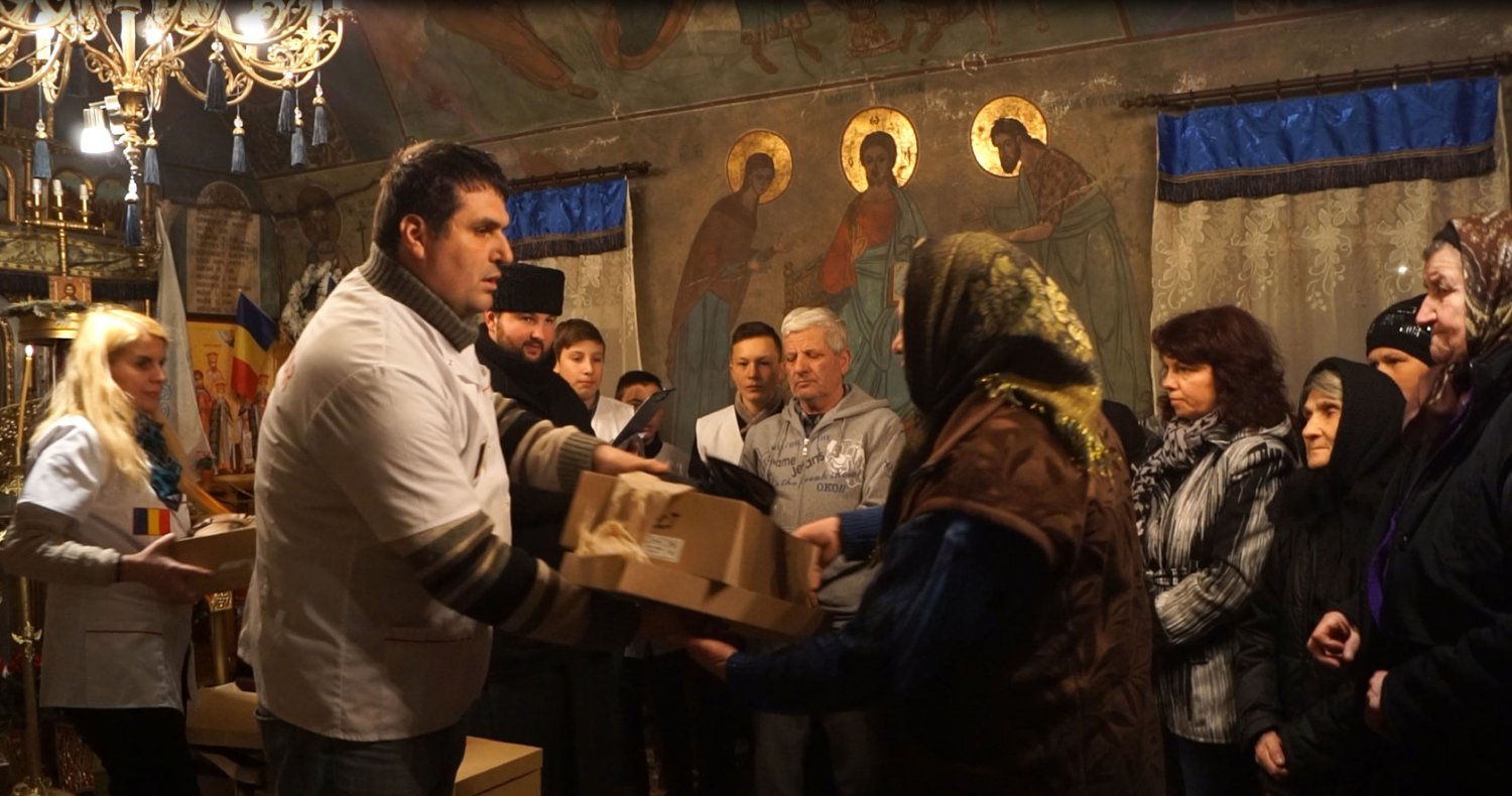 Acțiune socială pentru localnicii din Rotari, Prahova 24893