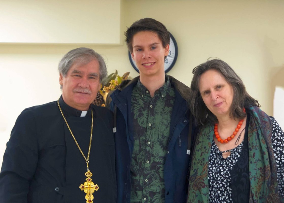 Literatura - aşteptarea lui Dumnezeu  ca musafir la masă 24898