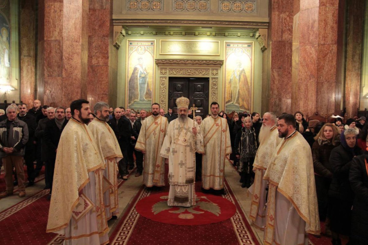 Slujiri arhierești în Duminica a 32-a după Rusalii 24745