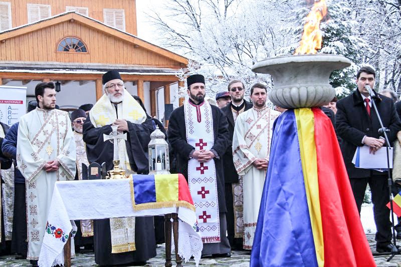 Flacăra Centenarului, aprinsă la Muzeul Golești 24671