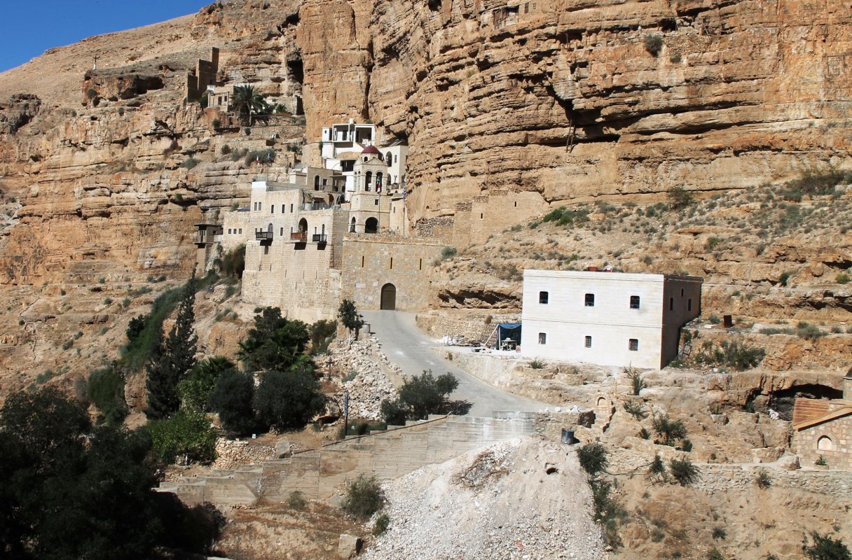 Evoluția unei expoziții sibiene despre Locurile Sfinte 24497