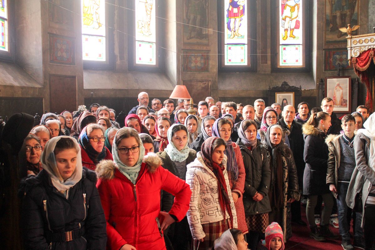 Începutul Triodului în Mitropolia Olteniei 24374