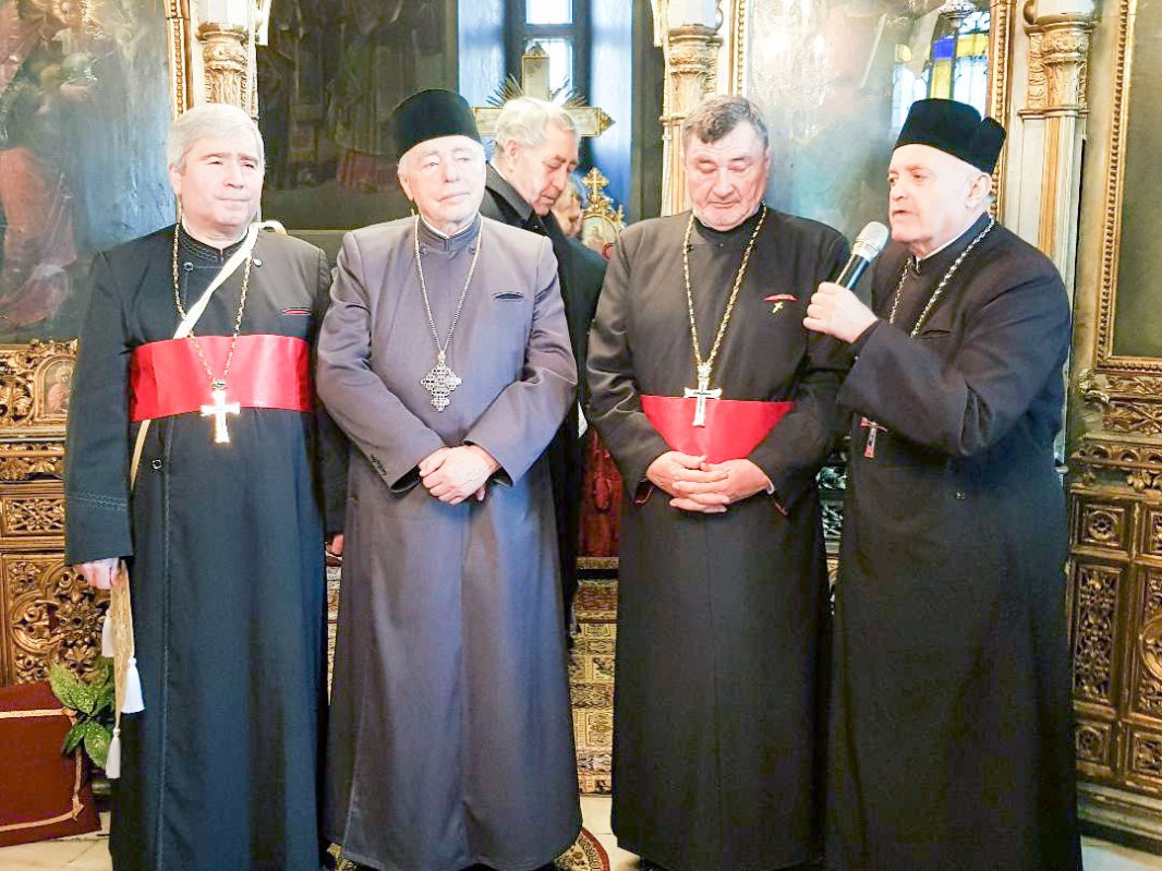 Începutul Triodului în Mitropolia Olteniei 24376