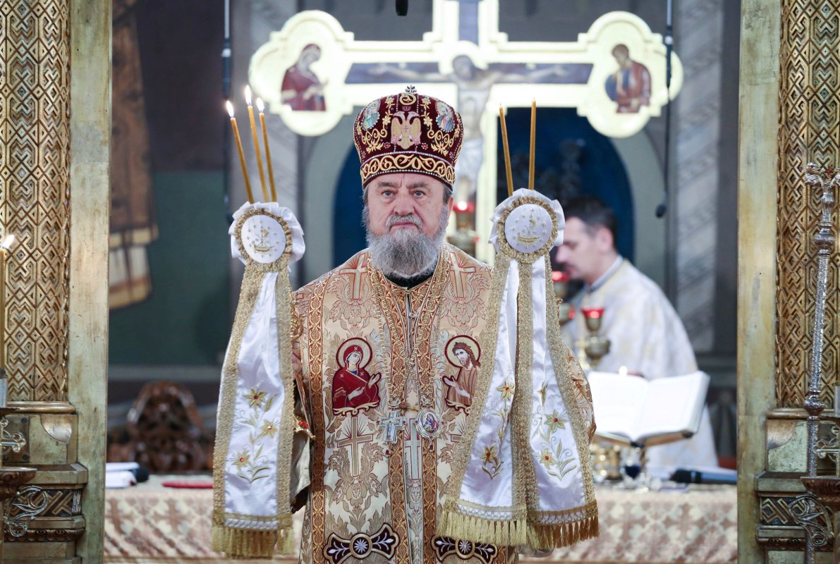 Slujiri arhiereşti, în Duminica Vameşului şi a Fariseului 24363