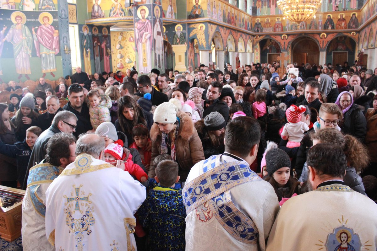 Slujiri arhiereşti, în Duminica Vameşului şi a Fariseului 24367