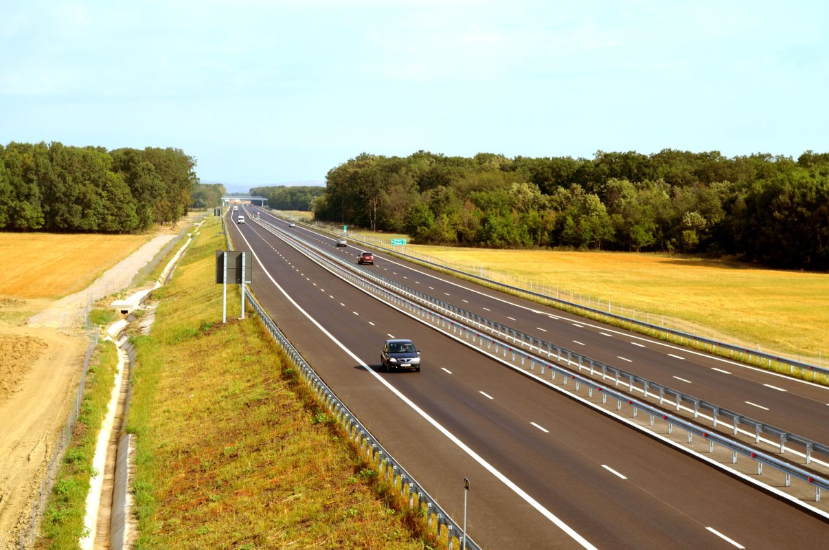 Întârzieri la proiectele mari de investiţii 24353