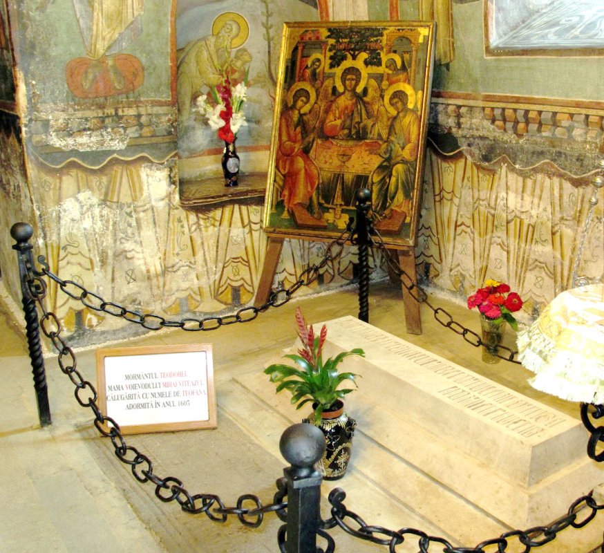 Mircea cel Bătrân, vrednic apărător de neam şi de ţară 24339