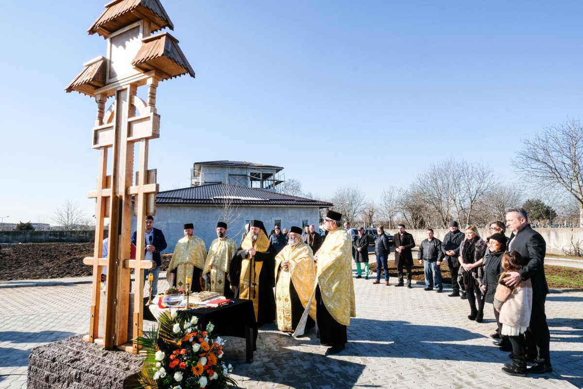 A fost inaugurat primul cimitir eparhial al Arhiepiscopiei Bucureştilor 24288