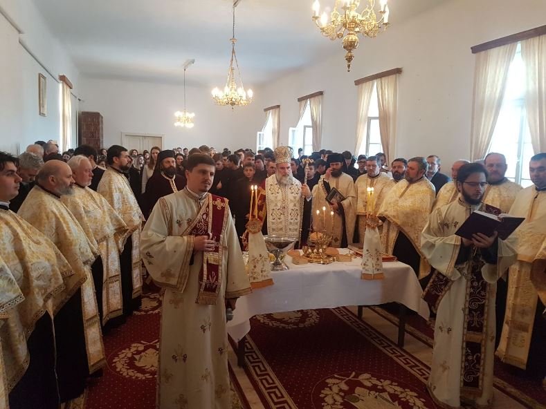 Centru de informare la Liceul Teologic „Episcop Melchisedec” 24251