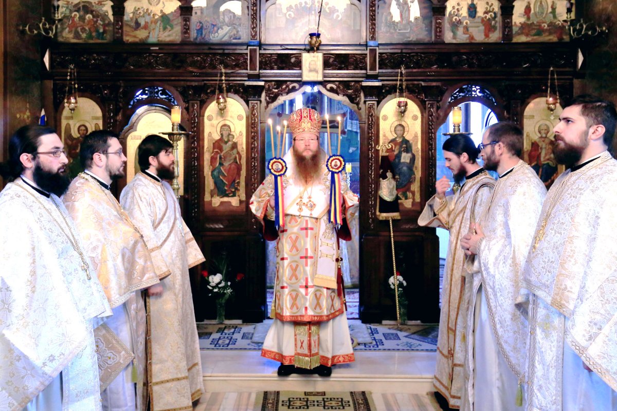 Sărbătoarea Sfinţilor Trei Ierarhi 24263